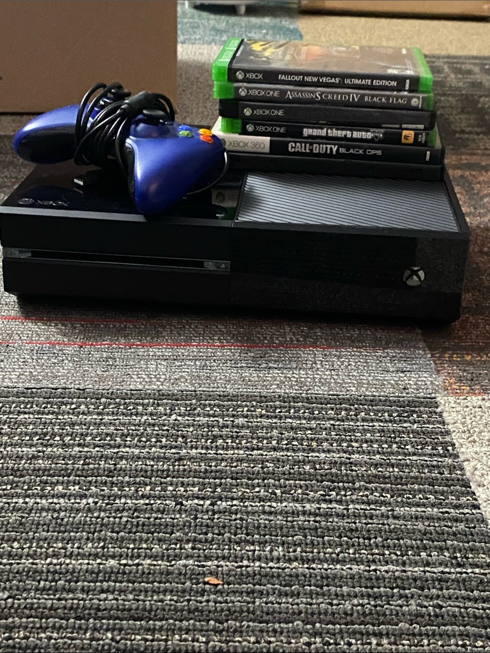 Microsoft Xbox One W/ Controller & Games